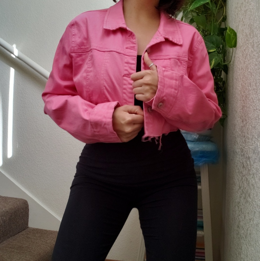 Cropped jean jacket - Picture 2 of 4